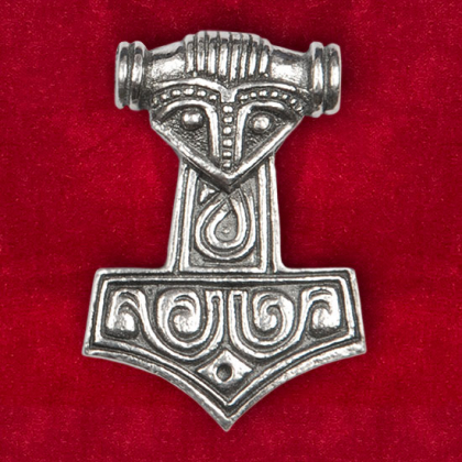 Pin Thors hammer in the group Gift  / Pins at Handfaste (2748)
