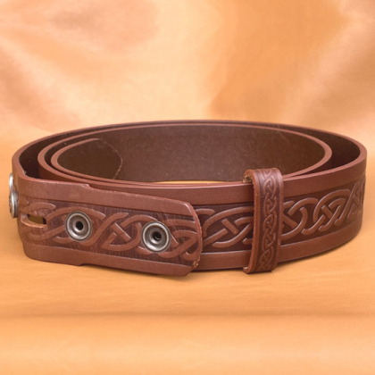 Brunt läderbälte i gruppen Bälten & spännen / Bälten hos Handfaste (1105r)